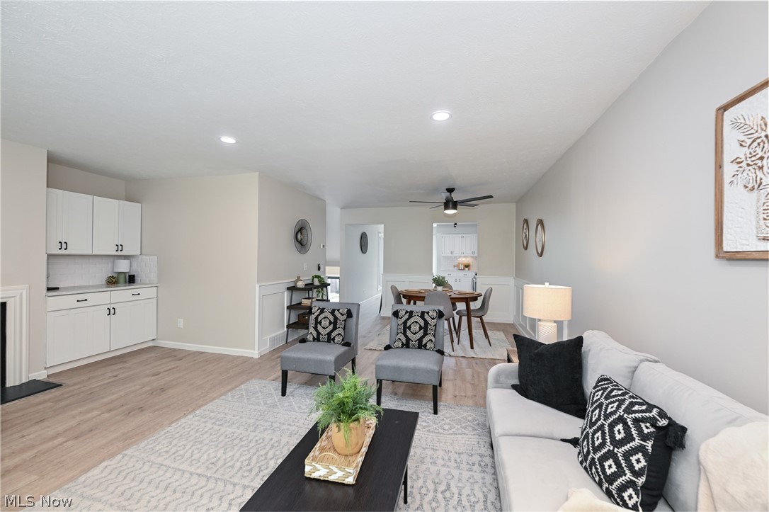 Woodhawk Club Condo Bldg - Residential