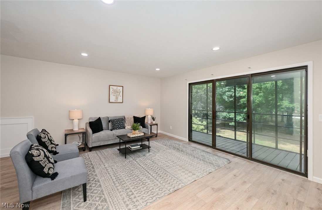 Woodhawk Club Condo Bldg - Residential