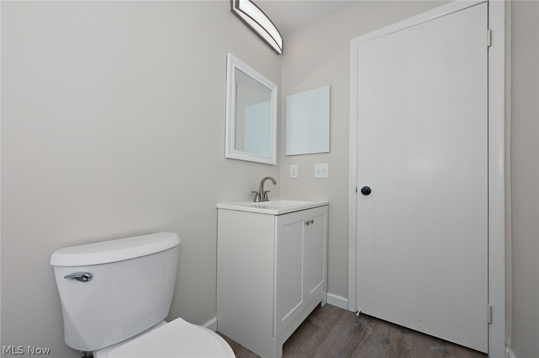 Woodhawk Club Condo Bldg - Residential