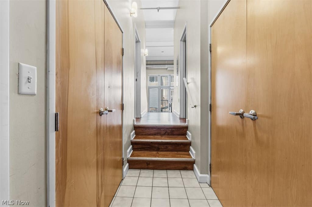 Photo of 1951 W 26th Street #205, Cleveland, OH 44113 (MLS # 5225024)