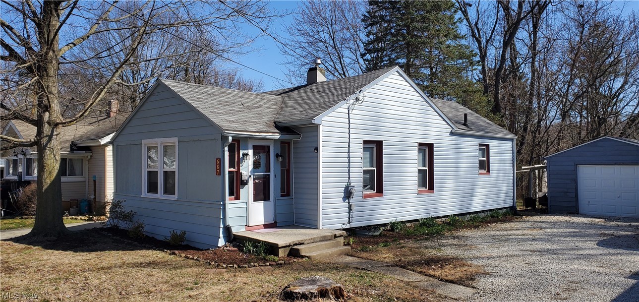 Great location! This two bedroom home offers a little country with all the benefits of city living. Adjacent to the Metro Park, and the Alder Pond Trail Loop, enjoy being steps away from walking paths, and natural wooded beauty. The eat in kitchen and bath have updates. The one car garage has a newer roof and garage door. The sun room makes a great, home, work space. This home has tons of potential, and would be a perfect fit for a starter, retirement, or an investment.