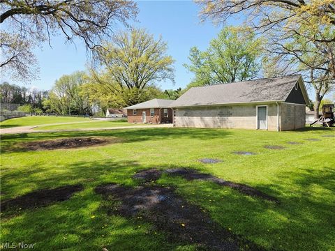 Tiny photo for 5869 Oberlin Road, Amherst, OH 44001 (MLS # 5202885)