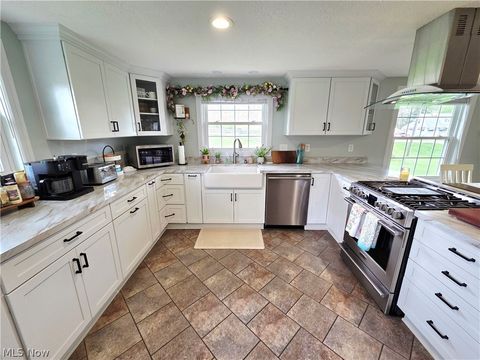 Tiny photo for 5869 Oberlin Road, Amherst, OH 44001 (MLS # 5202885)