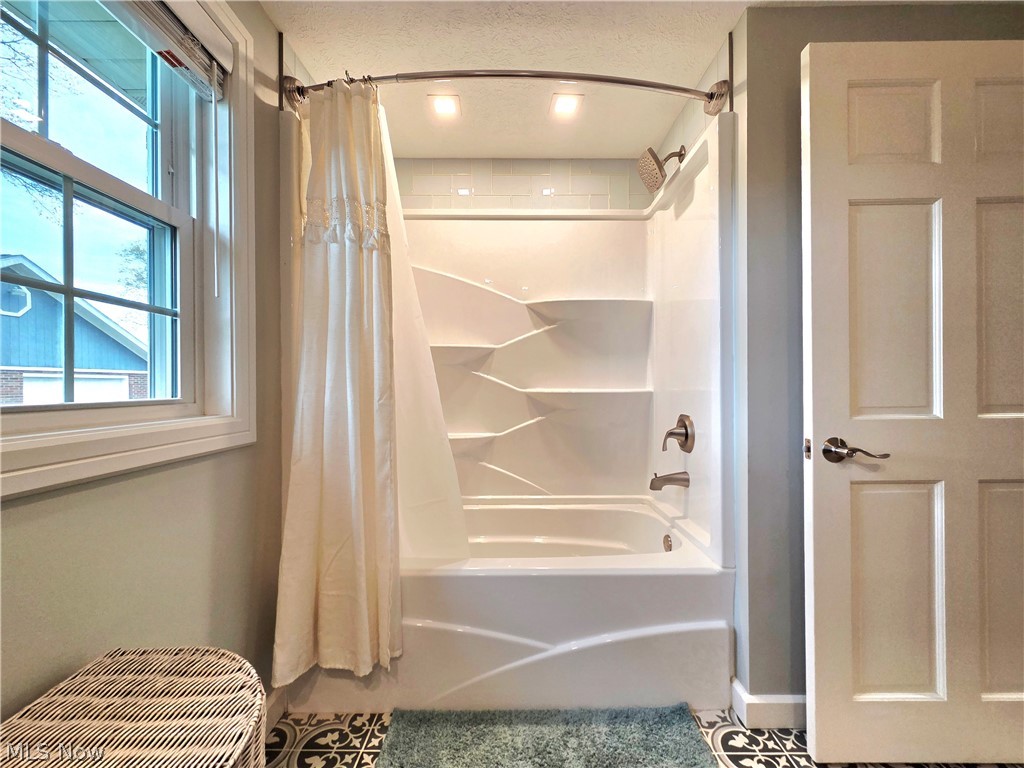 Lorain - Residential