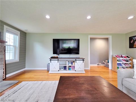 Tiny photo for 5869 Oberlin Road, Amherst, OH 44001 (MLS # 5202885)