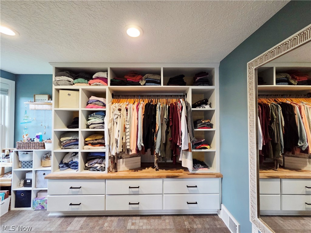 Lorain - Residential