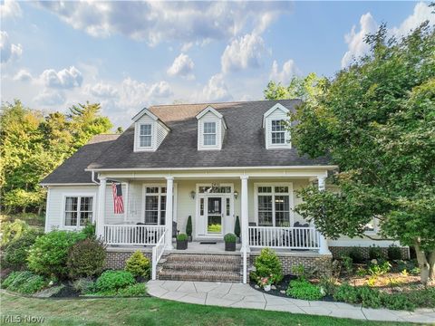 2011 E Swan Lake Circle Kent OH 44240