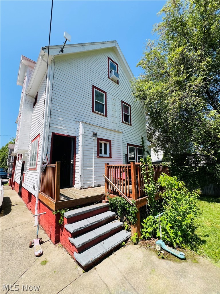 537 E 118th Street
