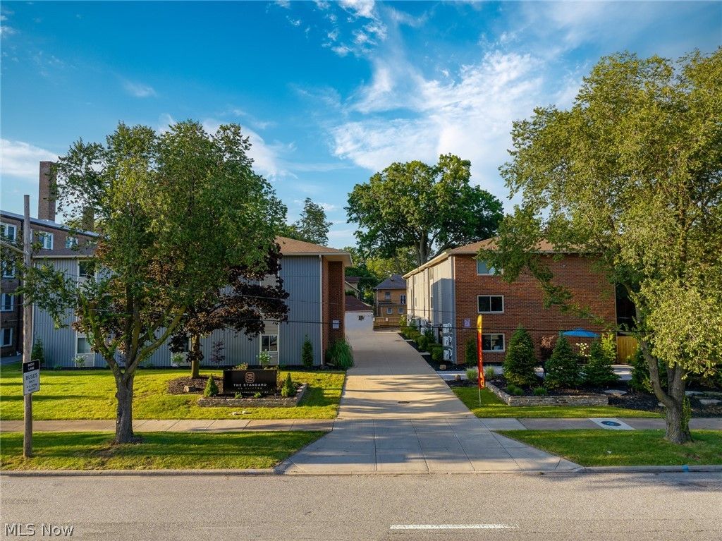 Photo of 10524 Clifton Boulevard #102, Cleveland, OH 44102 (MLS # 5196376)