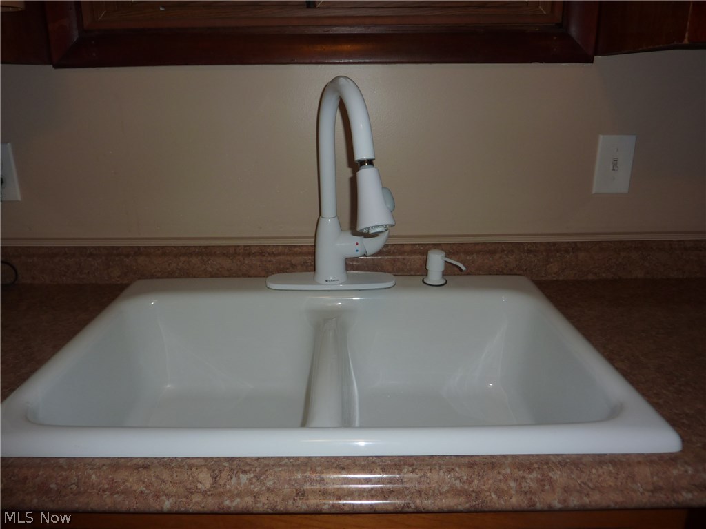 Arrowhead Beach - Residential