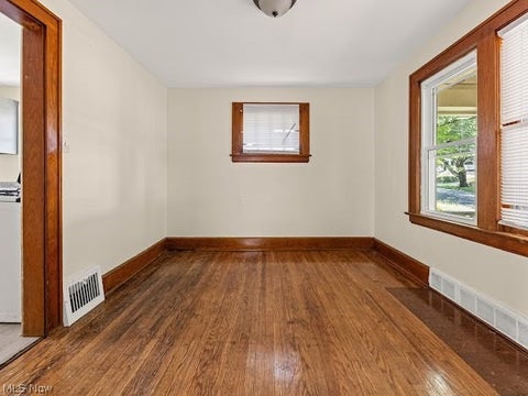 Tiny photo for 577 Eastland Avenue, Akron, OH 44305 (MLS # 5221086)