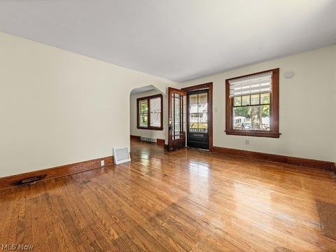 Tiny photo for 577 Eastland Avenue, Akron, OH 44305 (MLS # 5221086)