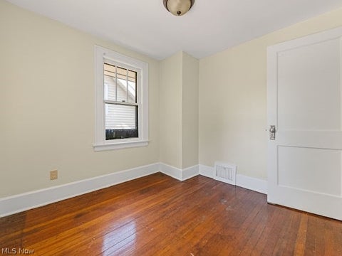 Tiny photo for 577 Eastland Avenue, Akron, OH 44305 (MLS # 5221086)