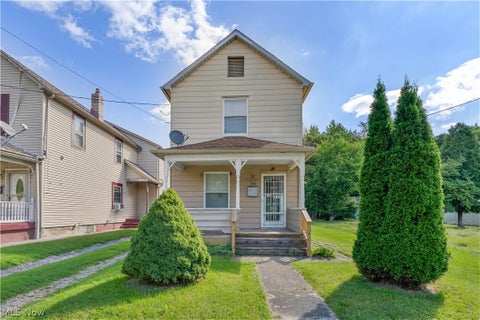 Homes For Sale - 319 S Jackson Street<br/> Youngstown, OH 44506