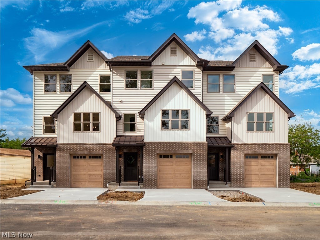 3274 Warren Road 1