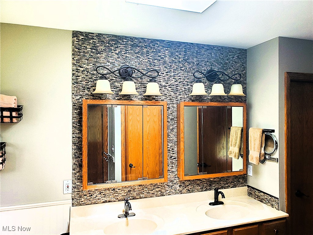 8329 Seasons Road, Streetsboro, Ohio image 19
