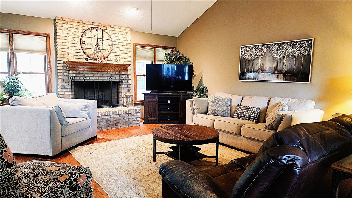 8329 Seasons Road, Streetsboro, Ohio image 13