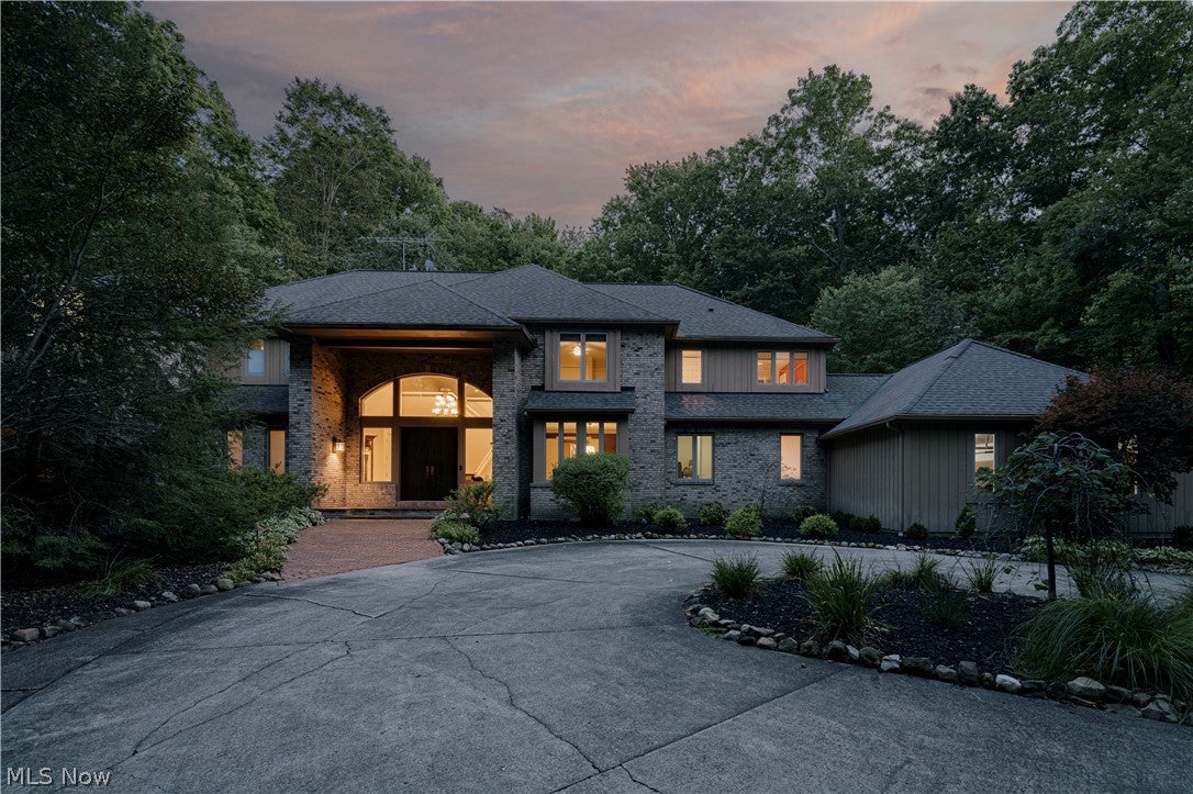 80 Easton Lane
