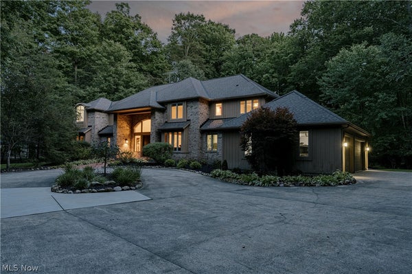 80 EASTON LN, CHAGRIN FALLS, OH 44022 - Image afd4e2d85b46867c8b89de1d129fc282/43370985