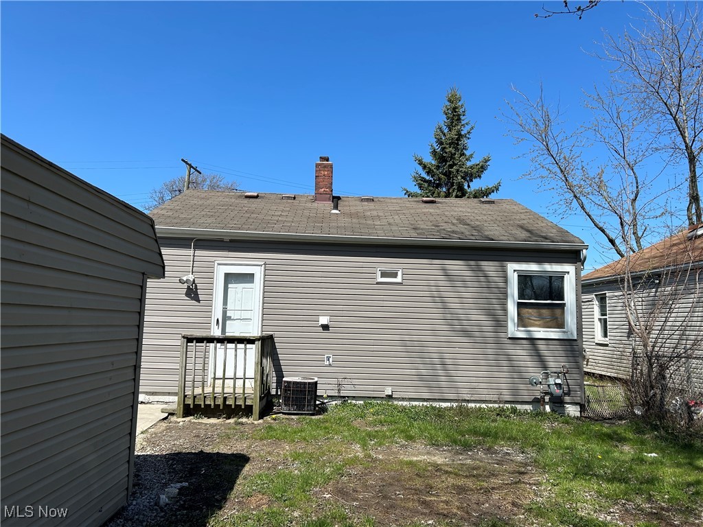 13505 Carrington Avenue, Cleveland, Ohio image 19
