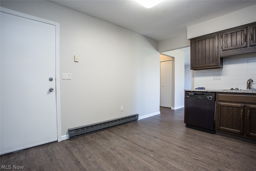 Eagle Oaks - Residential Lease