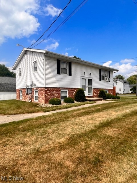 Located in Beloit is this 2 Bedroom/1 Bath Lower Floor Apartment which includes a living room, dining area and a kitchen that has washer and dryer connections and includes a stove and refrigerator which the tenant is to maintain. Monthly rent is $725.00 plus the tenant pays for the electric. Trash and landscaping is included with the monthly rent. This unit has electric heat and there is well water. Full security deposit of $725.00 and first month rent is due before an approved tenant can move in. No smoking, no pets and no Section 8.