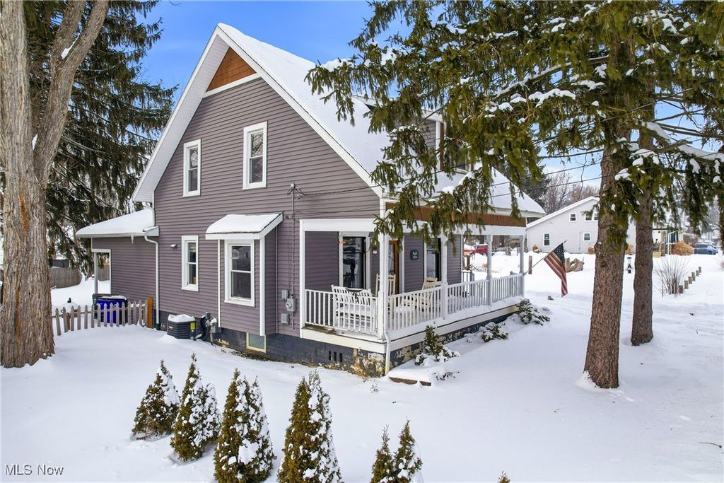 Photo of 1319 Fairview Avenue, Atwater, OH 44201 (MLS # 5183968)