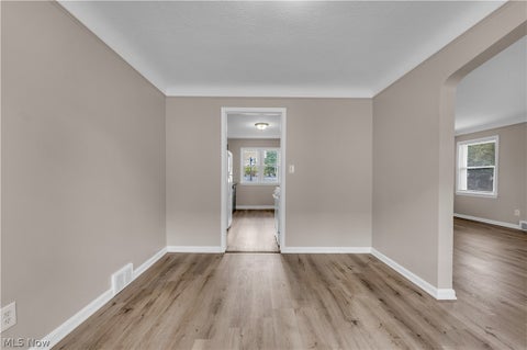 Tiny photo for 10008 Edgepark Drive #2/UP, Garfield Heights, OH 44125 (MLS # 5246505)
