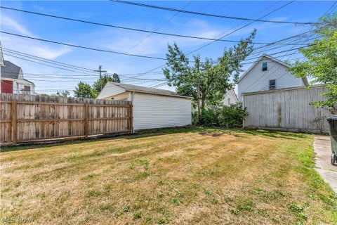 Tiny photo for 10008 Edgepark Drive #2/UP, Garfield Heights, OH 44125 (MLS # 5246505)