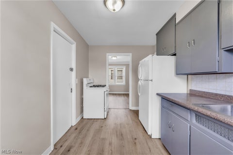 Tiny photo for 10008 Edgepark Drive #2/UP, Garfield Heights, OH 44125 (MLS # 5246505)