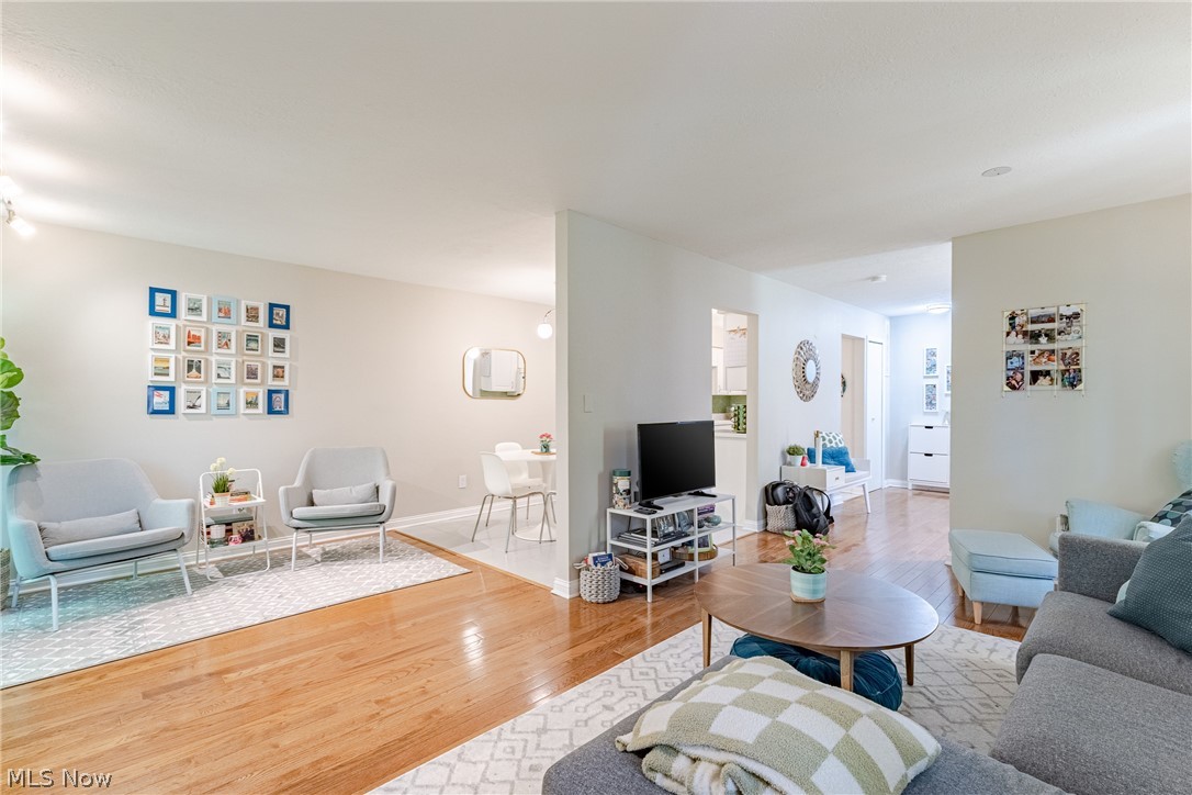 Chaunticlair Iii-B - Residential
