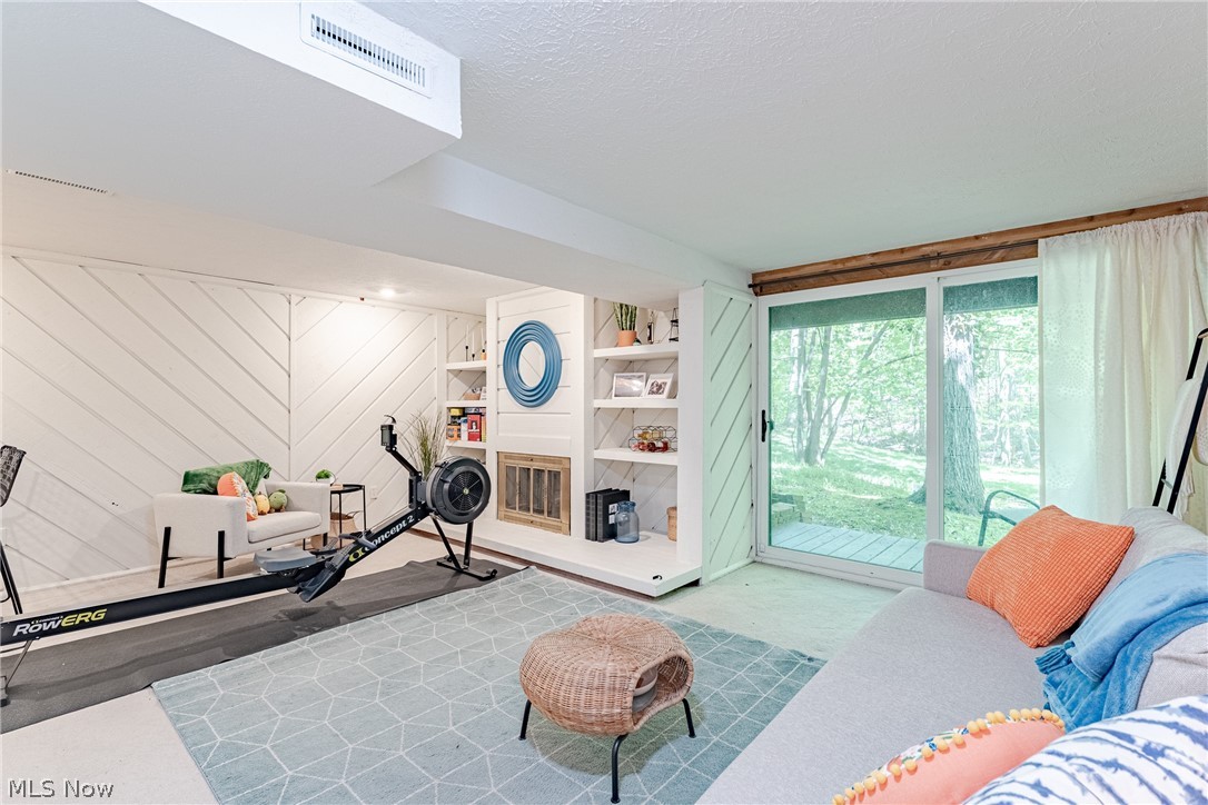 Chaunticlair Iii-B - Residential