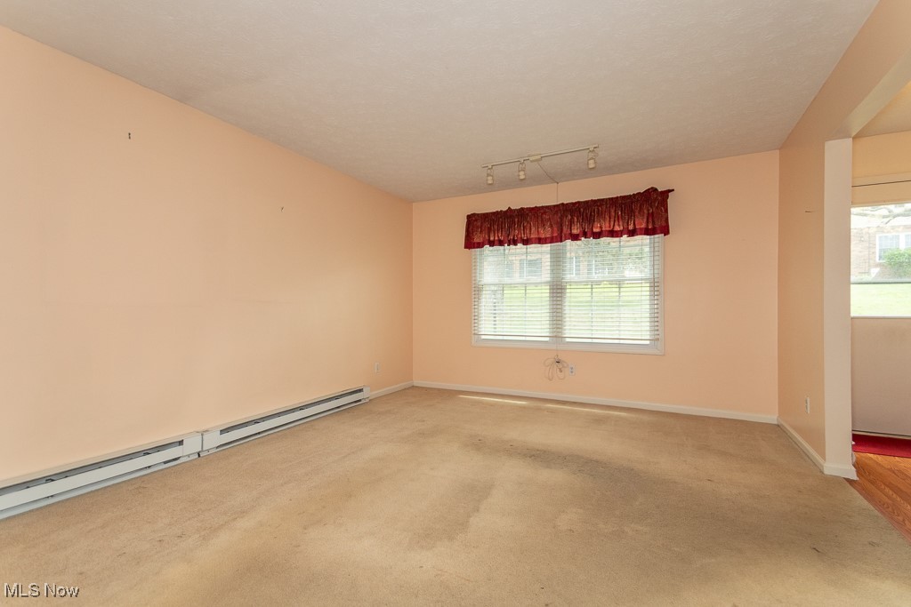 8264 Deepwood Boulevard #2, Mentor, Ohio image 15