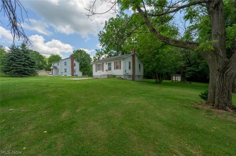 Homes For Sale - 408 Newton Street<br/> Tallmadge, OH 44278