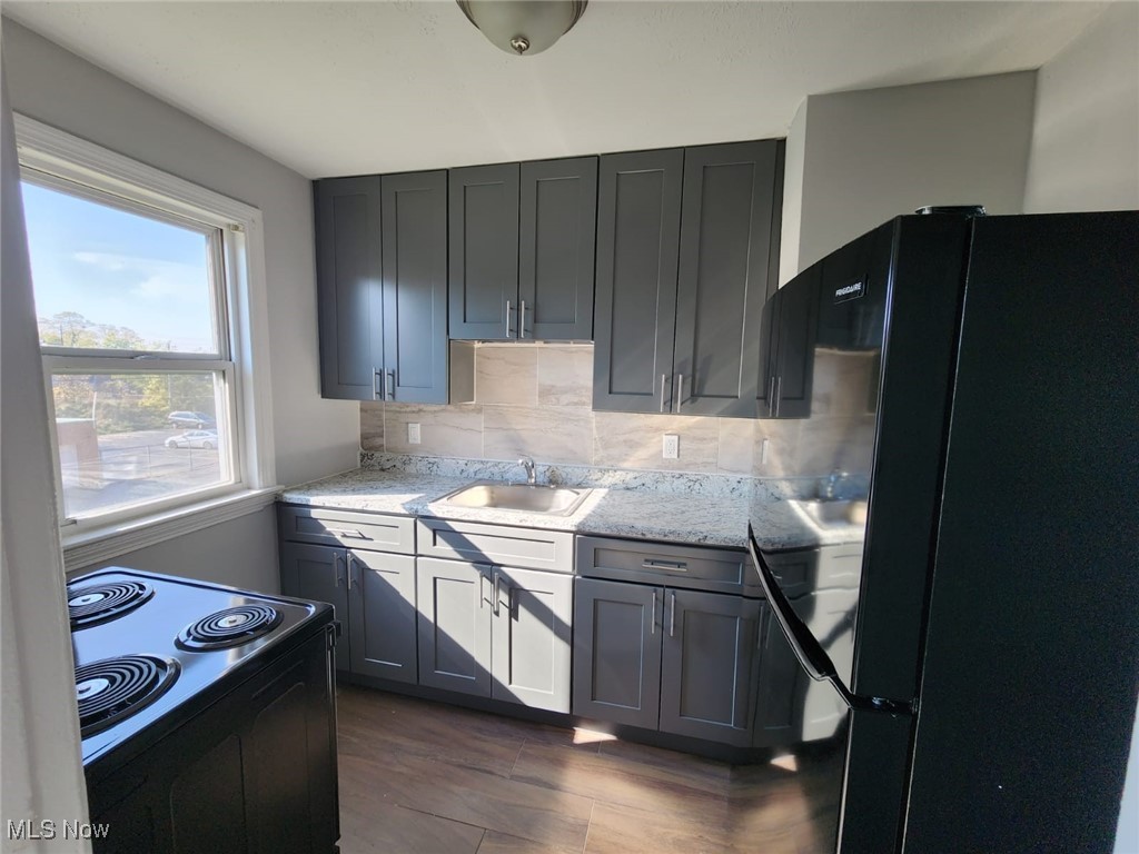 Forest Hills Blvd - Residential Lease