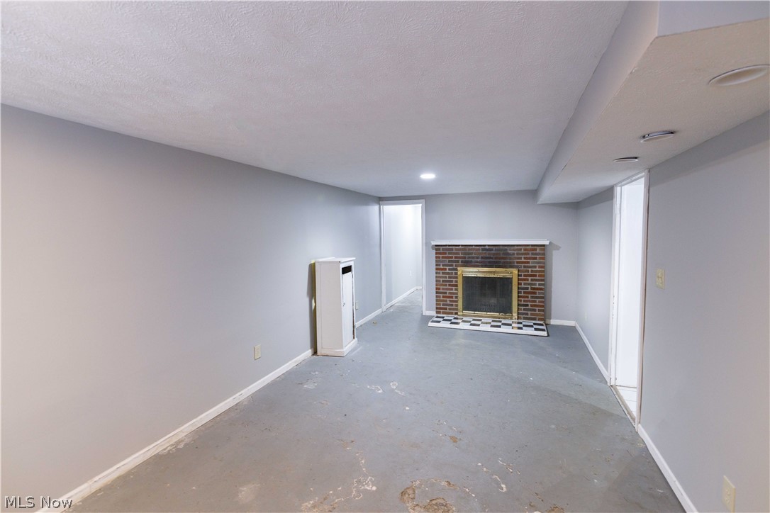 Richmond Mayfield Land Cos Cl - Residential