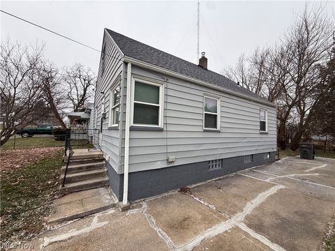 Tiny photo for 868 Cameron Avenue, Youngstown, OH 44502 (MLS # 5190151)