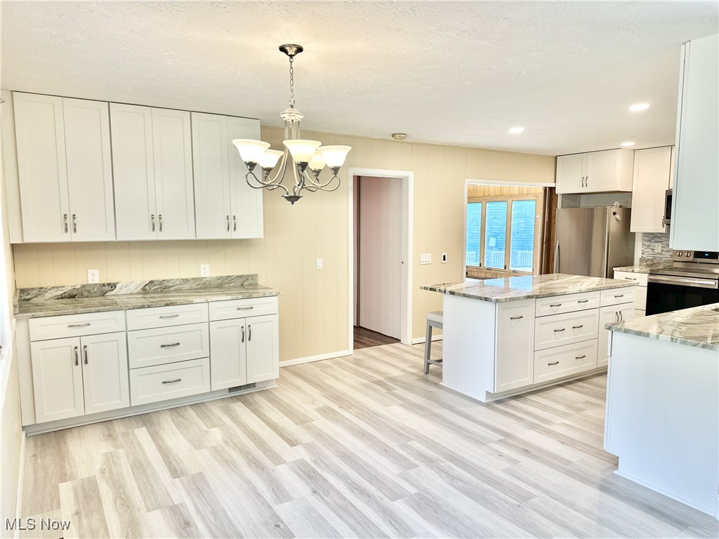 11696 Point Overlook Place