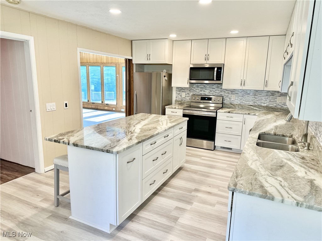 11696 Point Overlook Place