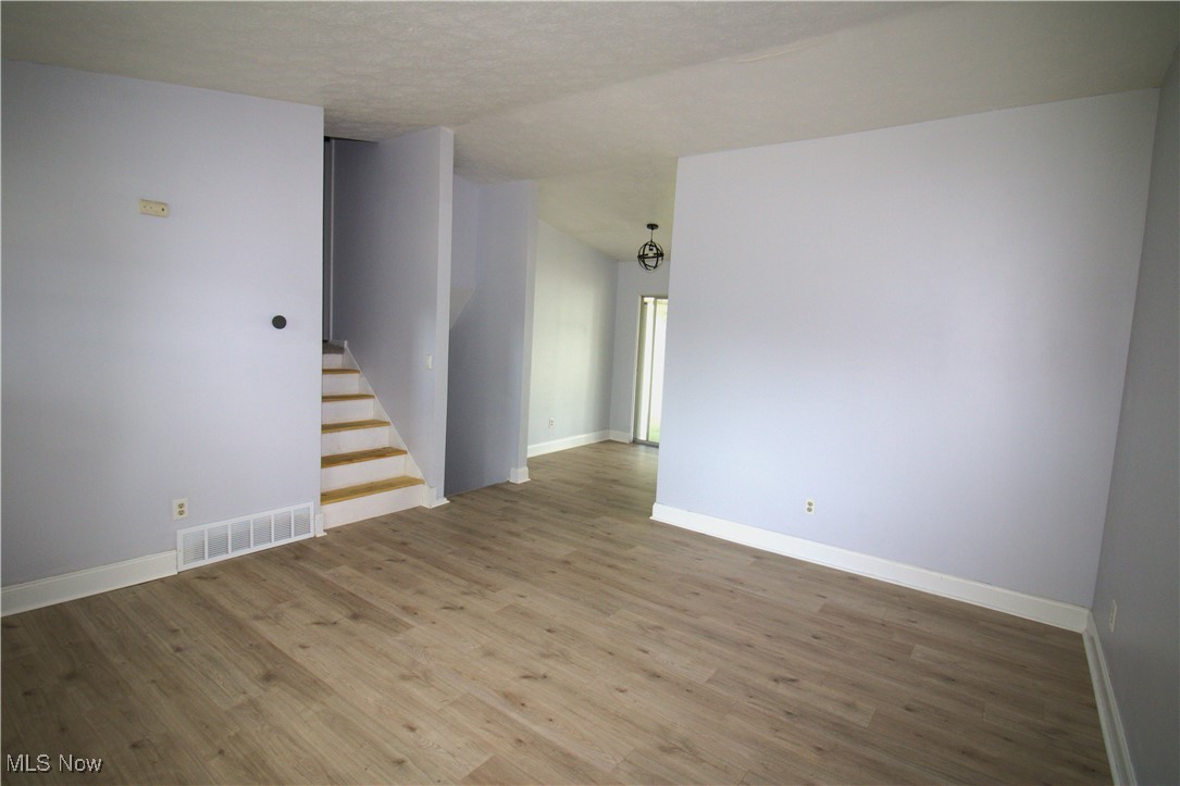 Metropolitan Estates - Residential