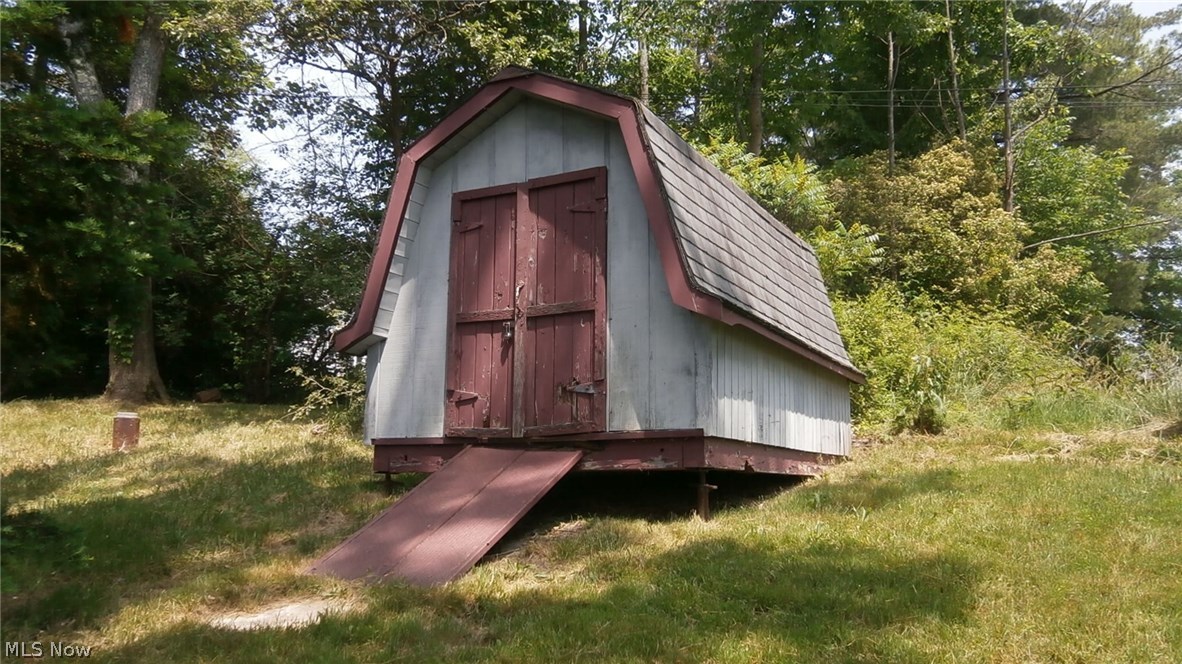 Punderson Lake - Residential