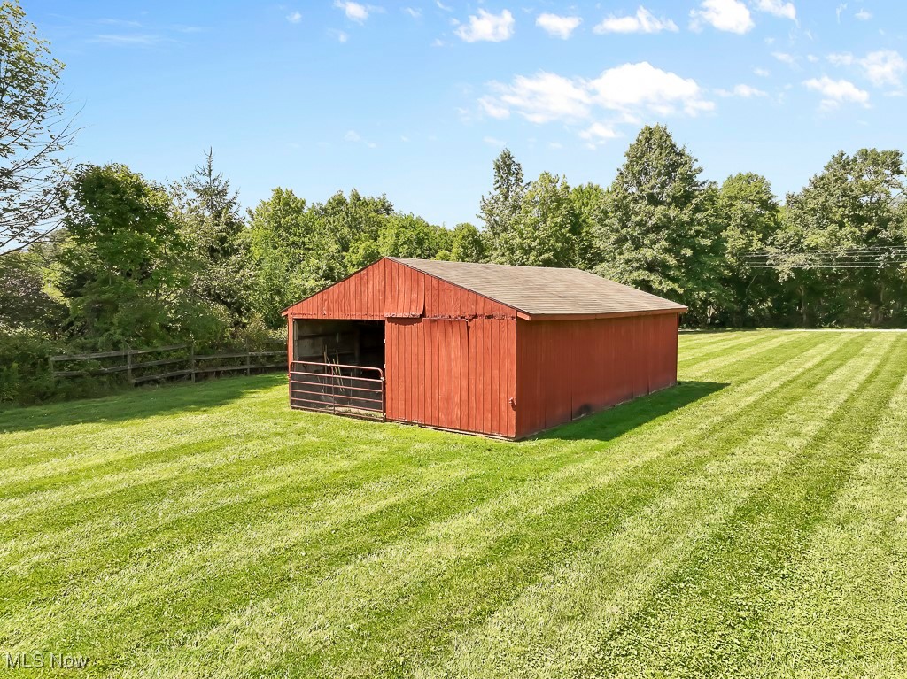 19805 N Benton Road, North Benton, Ohio image 47