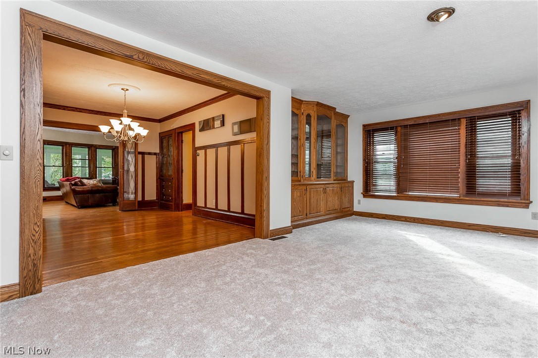 Village/Lagrange - Residential