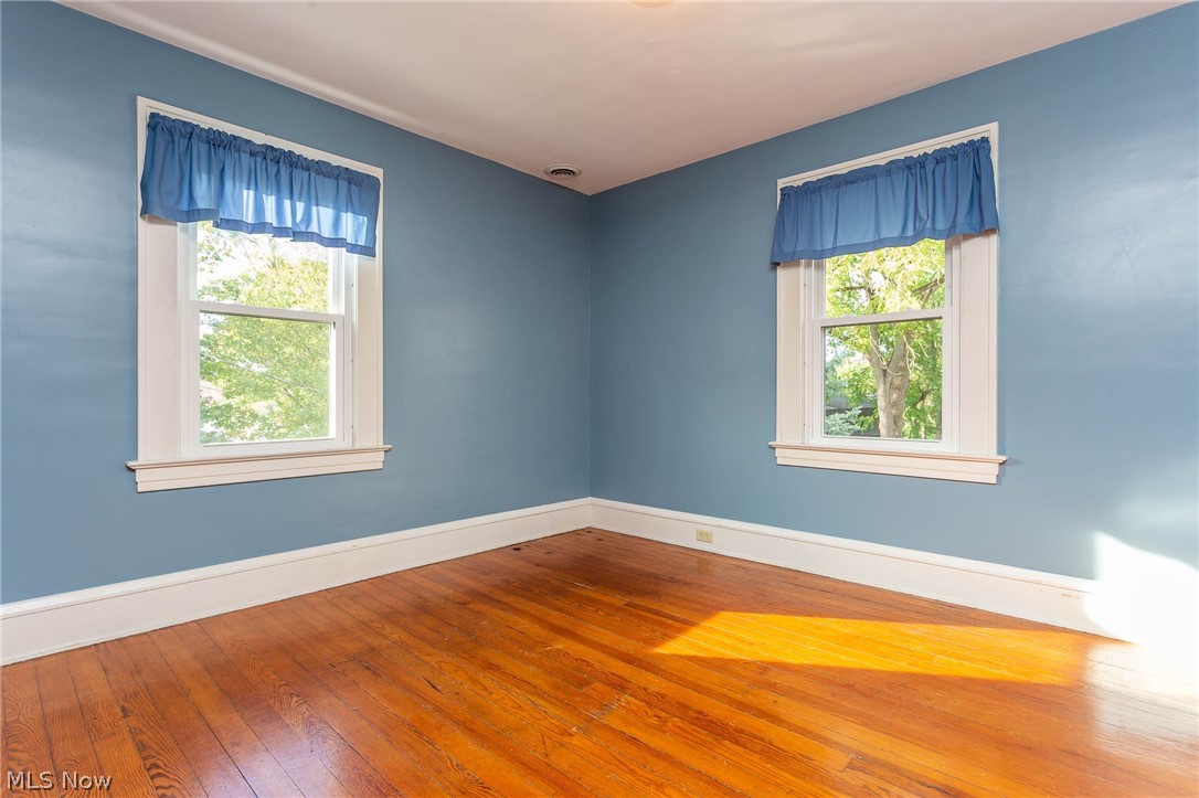 Village/Lagrange - Residential