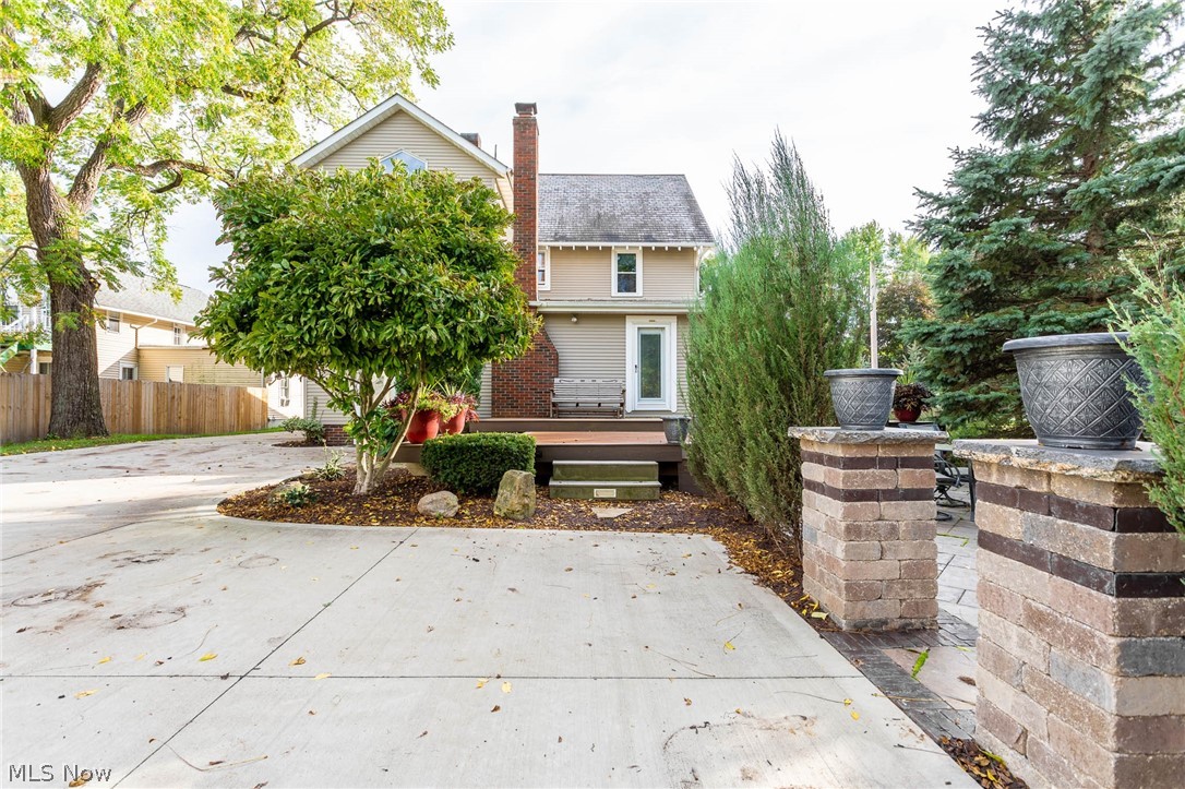 Village/Lagrange - Residential