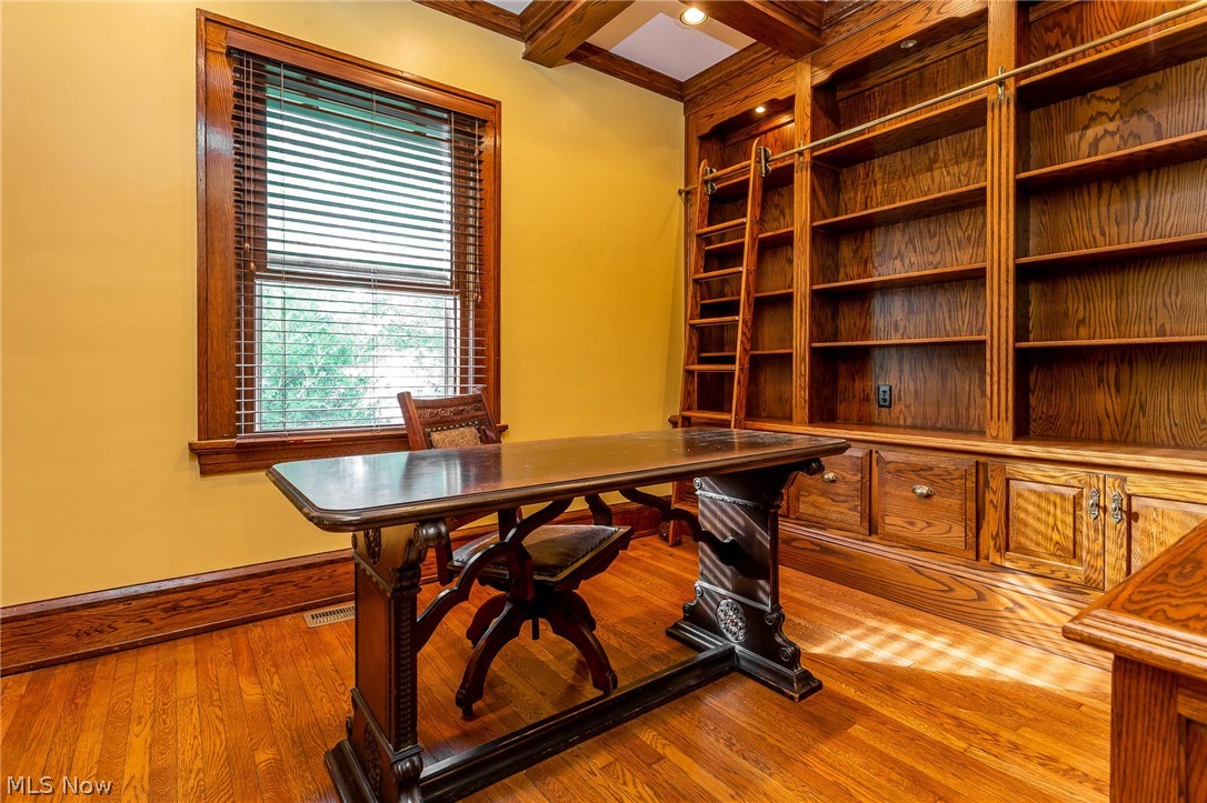 Village/Lagrange - Residential