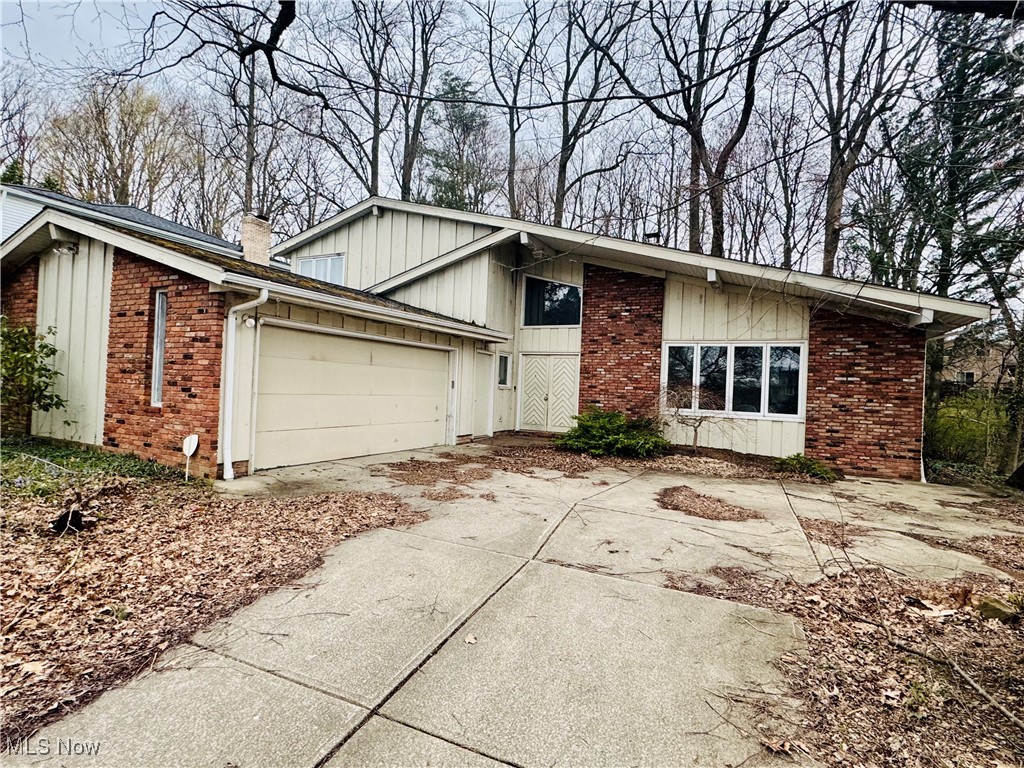 32675 Stony Brook Lane, Solon, Ohio image 1
