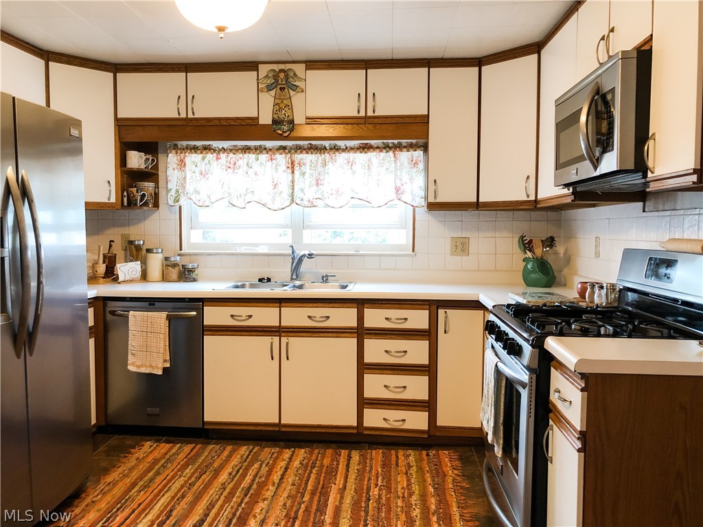 Hilltop Adn - Residential