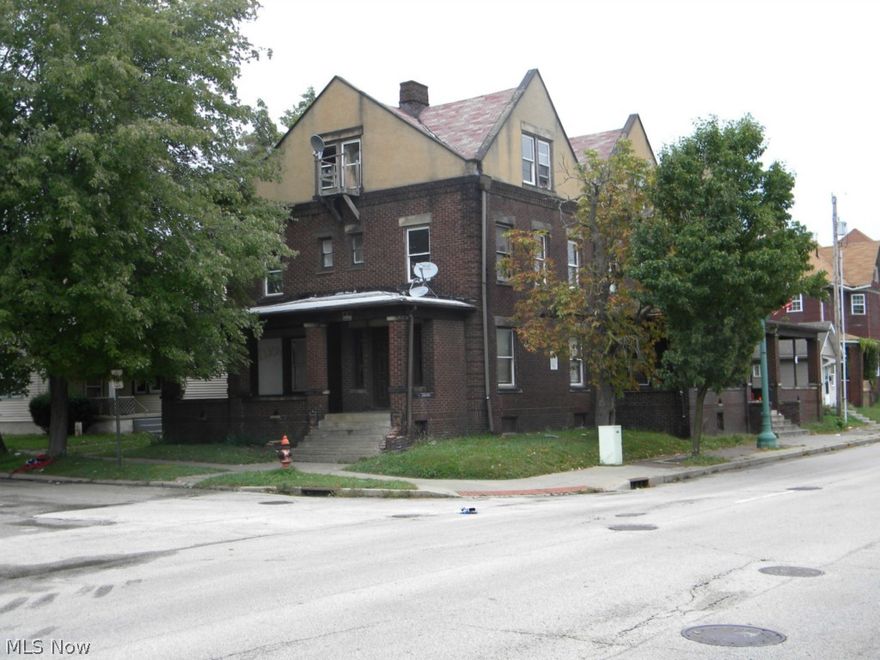 Absolute auction, sells to the highest bidders on location: WEDNESDAY - OCTOBER 22, 2014 - 12:30PM - AUCTION #1: 205 SHORB AVE. N.W. CANTON - 14 unit brick apartment building - 20’ X 24’ maintenance garage and parking area - apartment building having (9) Efficiency apartments with bedroom, bathroom and kitchen - (4) one bedroom apts. with bathroom, kitchen and living room - full basement with (6) gas FA furnaces, (3) hot water tanks (two of them updated), landlord pays all utilities - all tenants currently on a month to month base - Parcel No’s 227765 & 225207. TERMS ON REAL ESTATE: 15% down auction day, balance due at closing. A 10% Buyer’s premium will be added to the highest bid to establish the purchase price.  Any desired inspections must be made prior to bidding. All information contained herein was derived from sources believed to be correct.