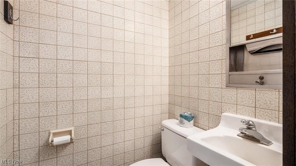 Doctors Park Condo 01 - Commercial Lease